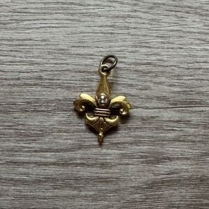 Jewel Kade Pewter Fleur De Lis, Swarovski Crystal